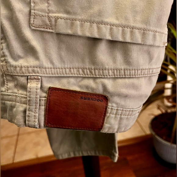 Wrangler Dri Fit Men’s pants sz 34/29 khaki, worn very little. Nice pants - Picture 6 of 6